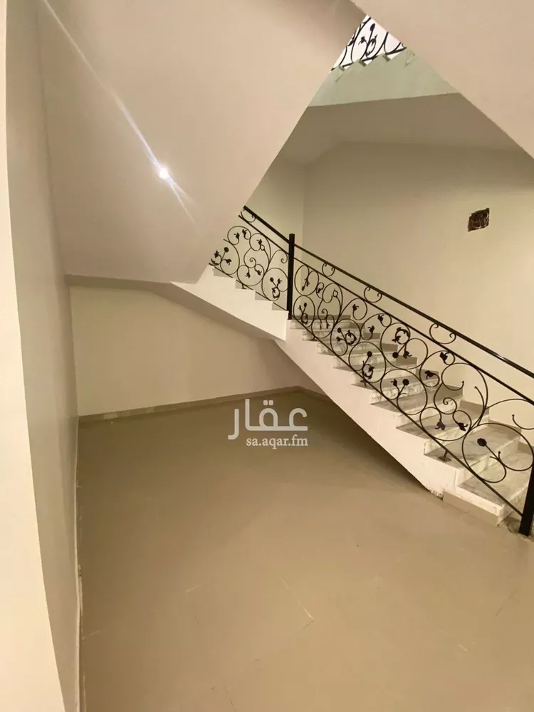 فيلا للبيع في شارع الطيب اليوسف, حي طويق, مدينة الرياض, منطقة الرياض 14