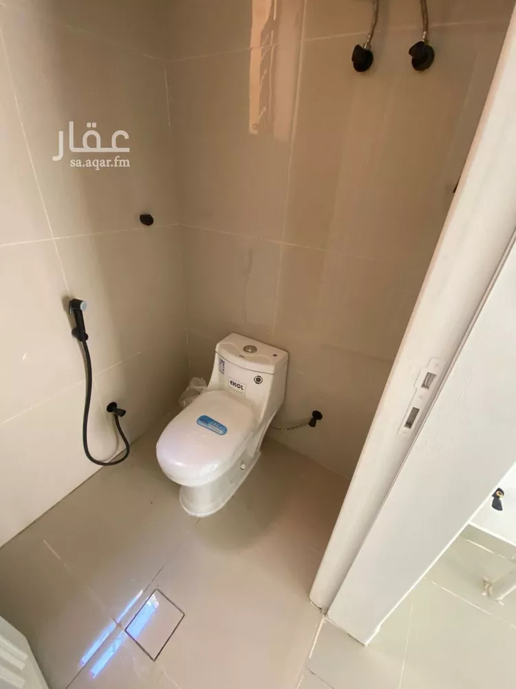 فيلا للبيع في شارع الطيب اليوسف, حي طويق, مدينة الرياض, منطقة الرياض 18