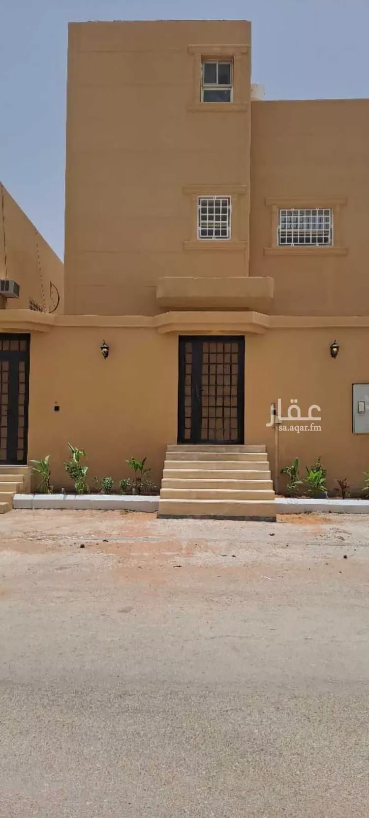 فيلا للبيع في شارع سويد الأنصاري, حي الشفاء, مدينة عنيزة, منطقة القصيم