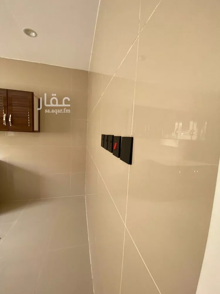 فيلا للبيع في شارع الطيب اليوسف, حي طويق, مدينة الرياض, منطقة الرياض 13