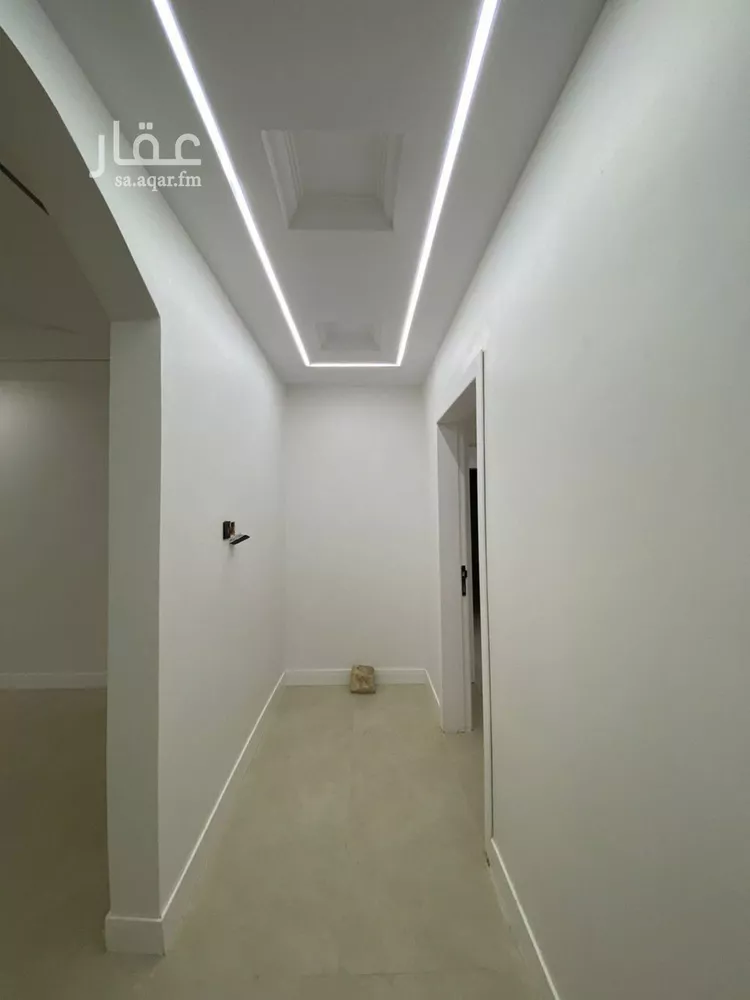 فيلا للبيع في شارع يحيى بن أكثم, حي طويق, مدينة الرياض, منطقة الرياض 10