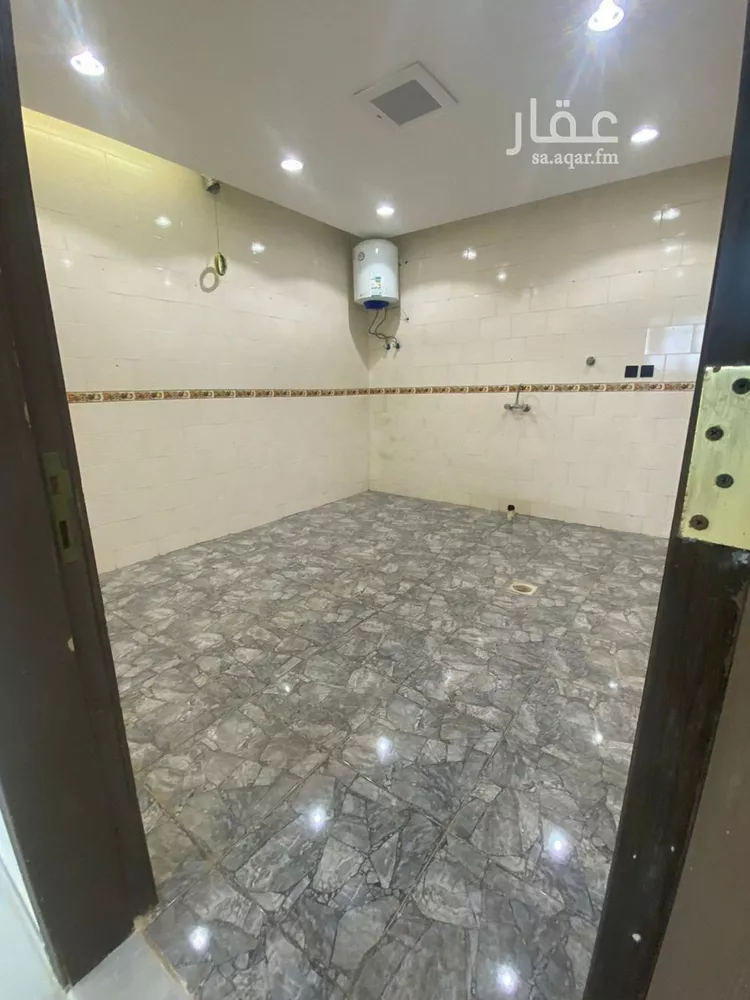 دور للإيجار في شارع فرحان السعود, حي الدار البيضاء, مدينة الرياض, منطقة الرياض 20