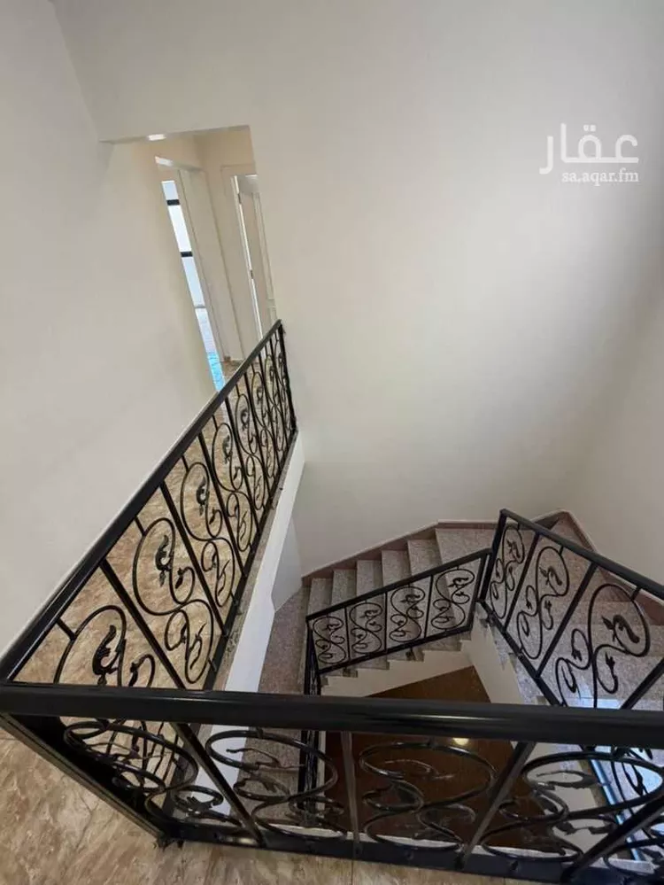 فيلا للبيع في شارع الثامرية, حي الدار البيضاء, مدينة الرياض, منطقة الرياض 18