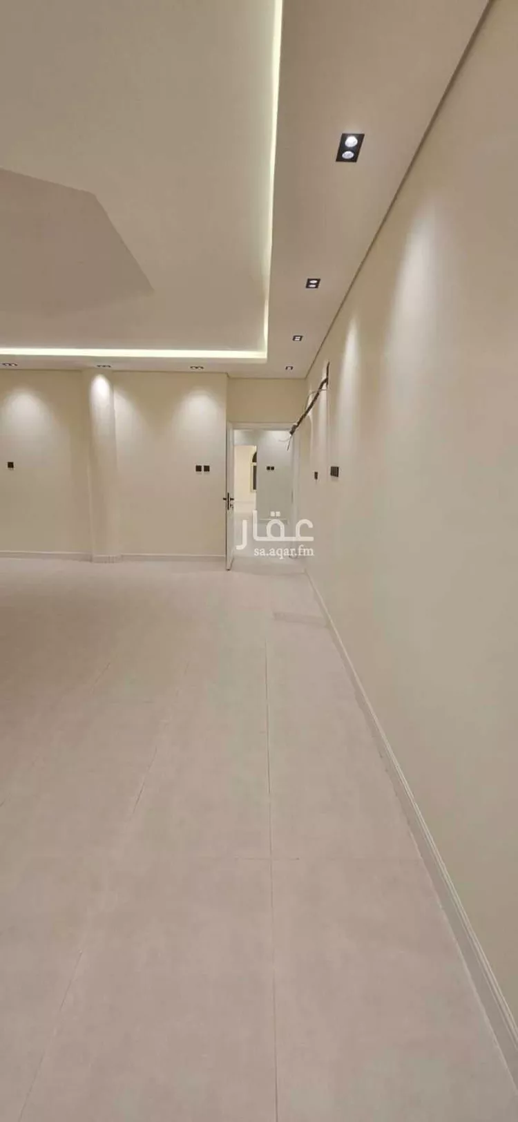فيلا للإيجار في شارع 33ب, حي الشراع, مدينة الخبر, المنطقة الشرقية صورة 2