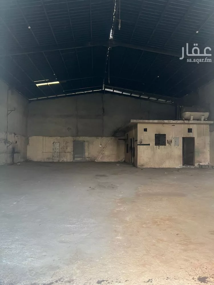 مستودع للإيجار في شارع أبي الفتح الغزنوي, حي السلي, مدينة الرياض, منطقة الرياض