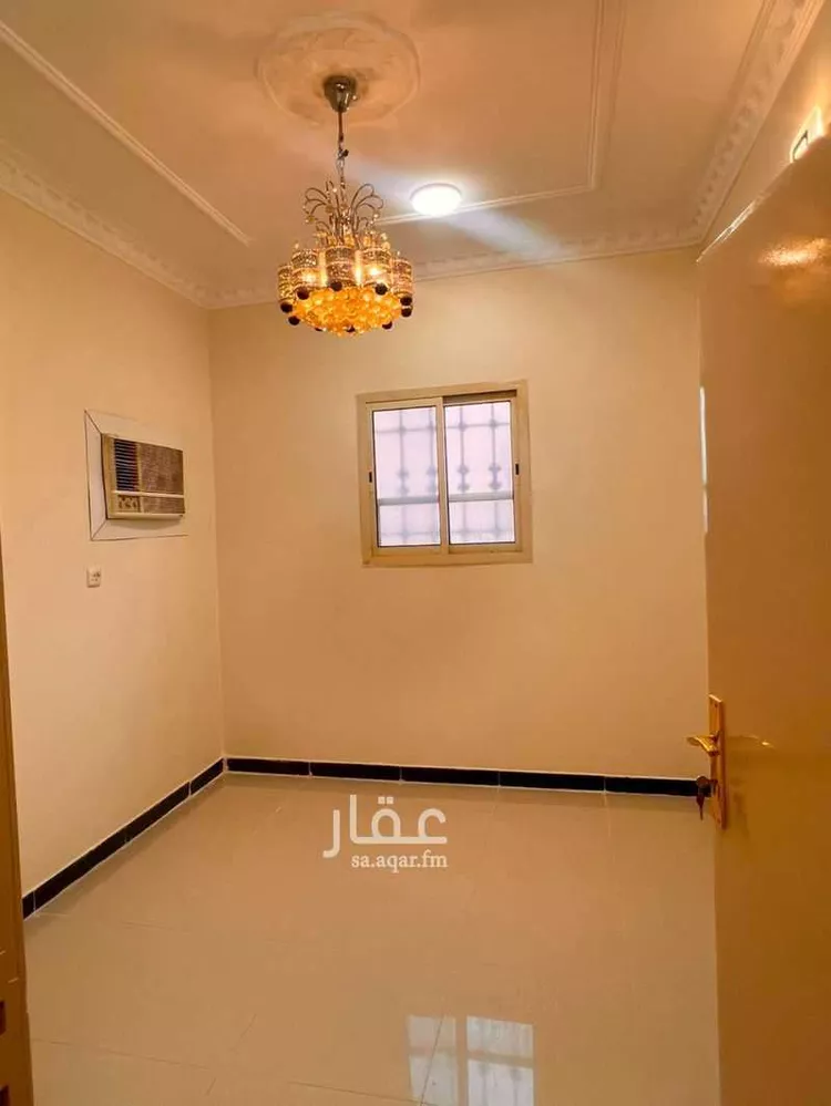 شقة للإيجار في شارع شهاب الدين بن المظفر, حي السعادة, مدينة الرياض, منطقة الرياض صورة 3