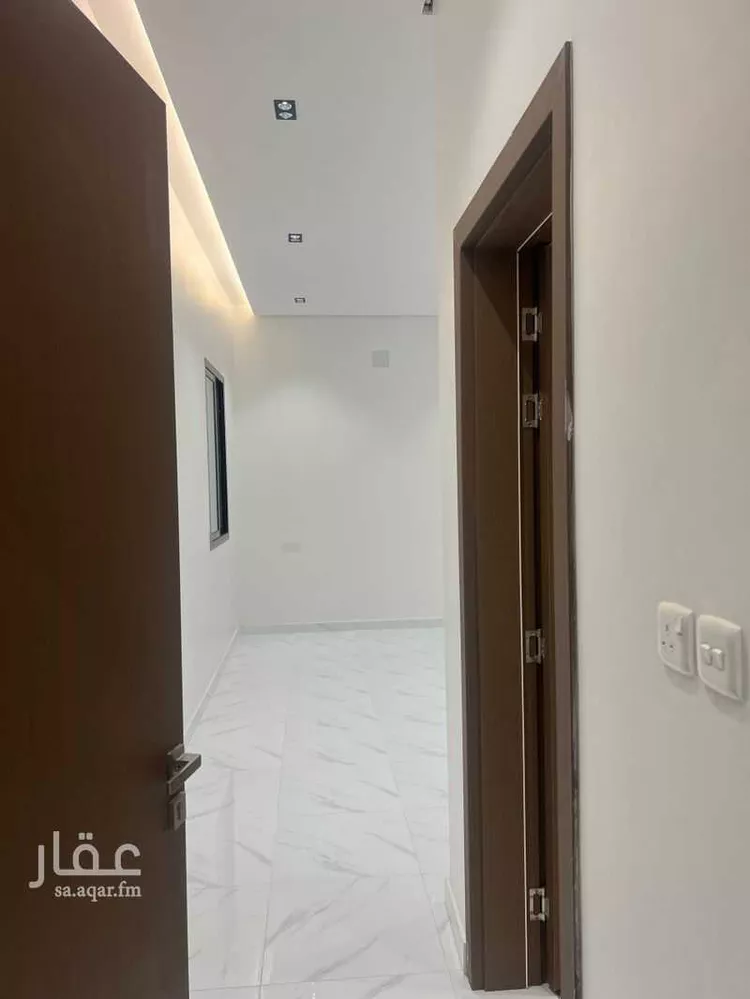 دور للبيع في شارع وادي ركبة, حي السعادة, مدينة الرياض, منطقة الرياض 11