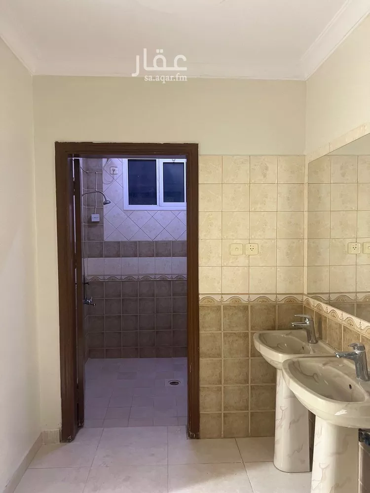 شقة للإيجار في شارع عصيبة, حي السعادة, مدينة الرياض, منطقة الرياض صورة 2