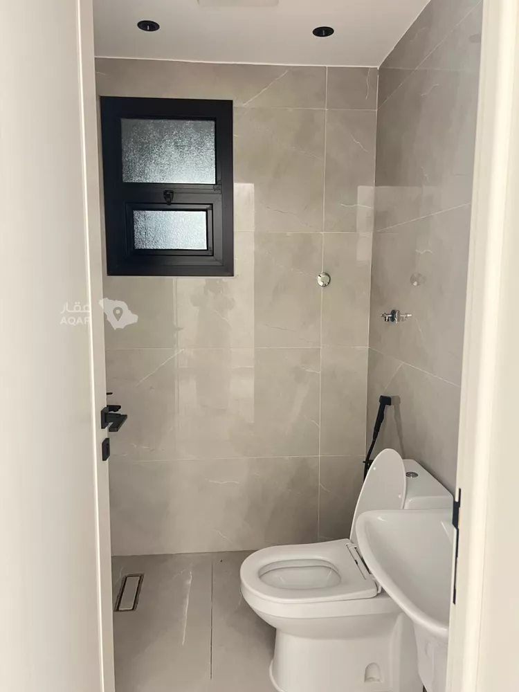 شقة للإيجار في شارع يزيد بن مزيد الشيباني, حي السعادة, مدينة الرياض, منطقة الرياض 17