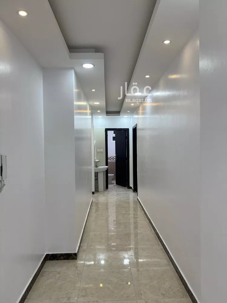 شقة للإيجار في شارع خلاد بن عمرو, حي السعادة, مدينة الرياض, منطقة الرياض