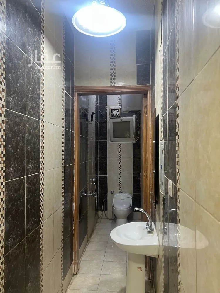 شقة للإيجار في شارع عصيبة, حي السعادة, مدينة الرياض, منطقة الرياض صورة 3