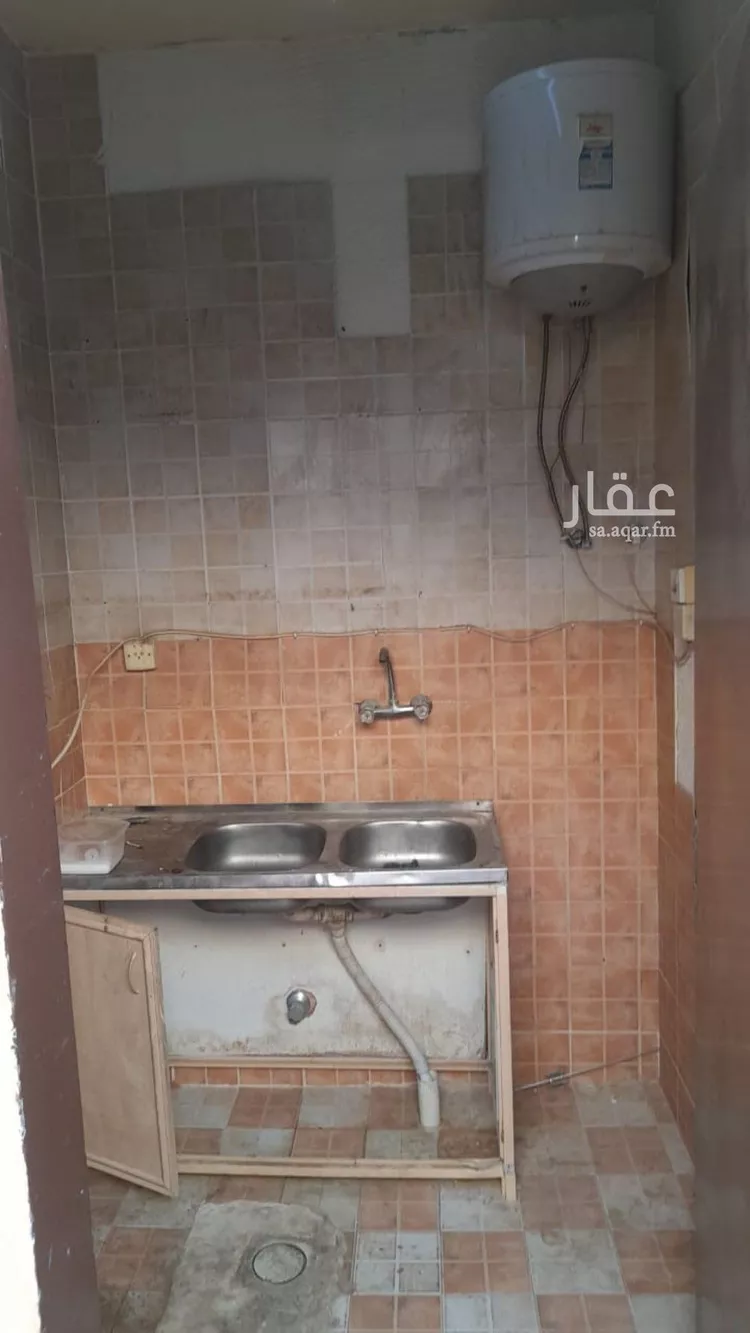 غرفة للإيجار في شارع يزيد بن مزيد الشيباني, حي السعادة, مدينة الرياض, منطقة الرياض صورة 2