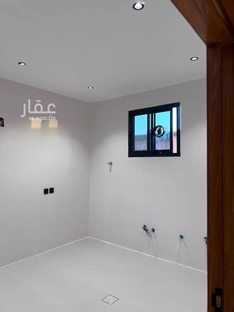 شقة للإيجار في شارع عدي بن طلحة, حي السعادة, مدينة الرياض, منطقة الرياض صورة 2