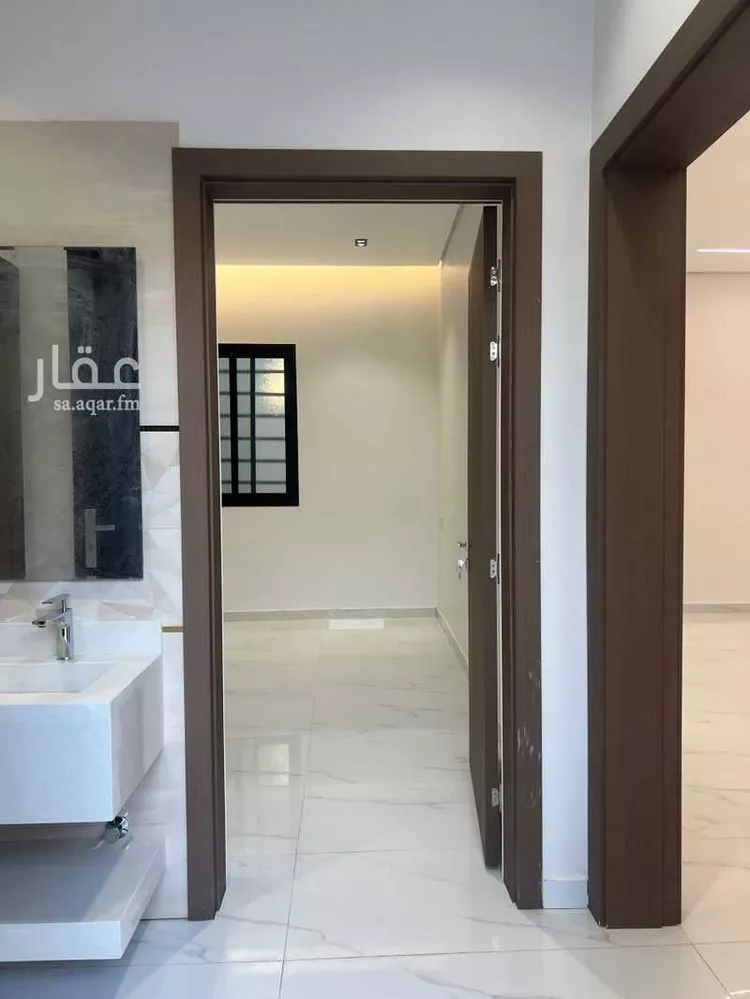 دور للبيع في شارع وادي ركبة, حي السعادة, مدينة الرياض, منطقة الرياض 8