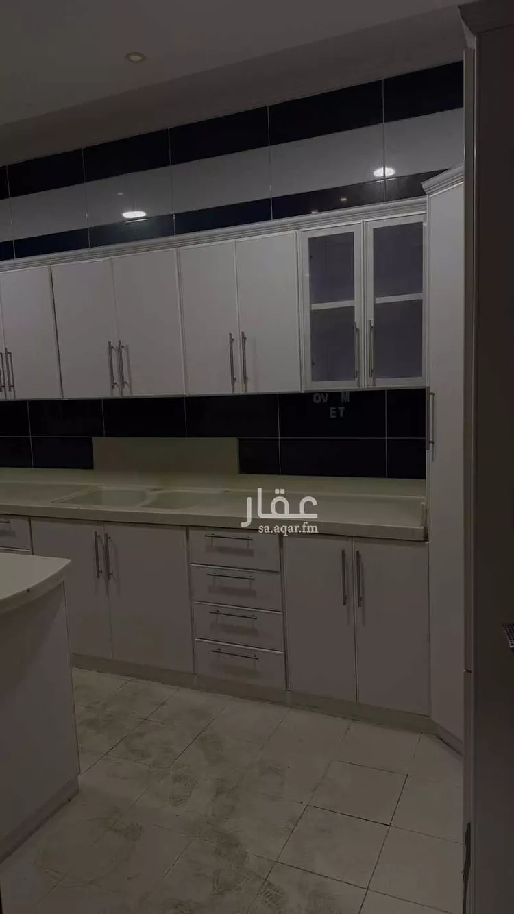 شقة للإيجار في شارع الشيخ محمد عمر بري, حي مريخ, مدينة جدة, منطقة مكة المكرمة صورة 4