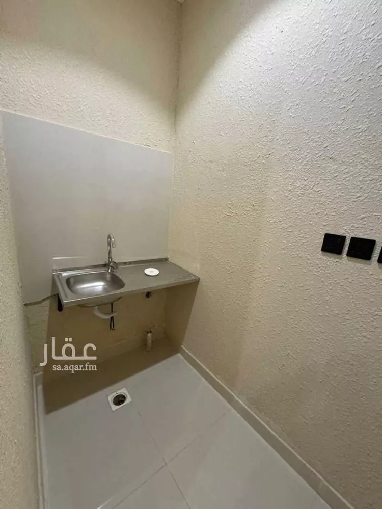 غرفة للإيجار في شارع زيد الخيل, حي الرمال, مدينة الرياض, منطقة الرياض صورة 3