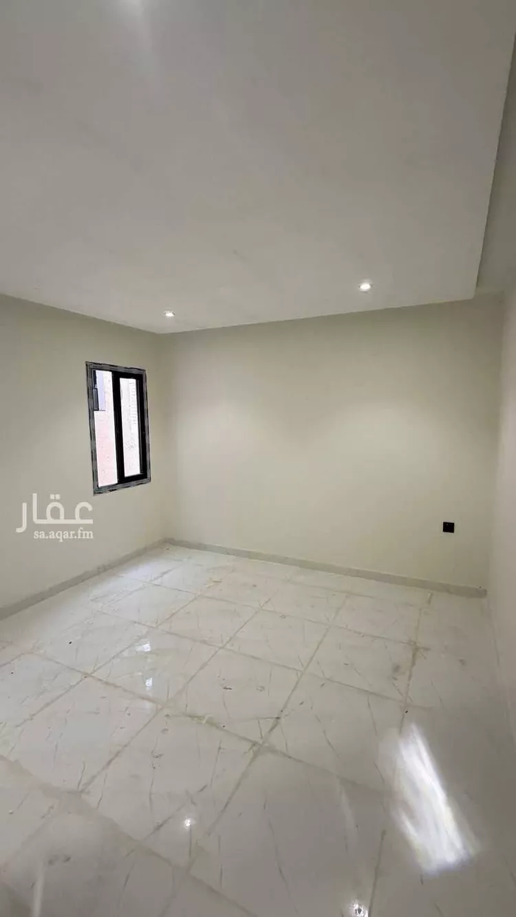 مجمع للإيجار في شارع أبي عبدالله التميمي, حي الرمال, مدينة الرياض, منطقة الرياض 8