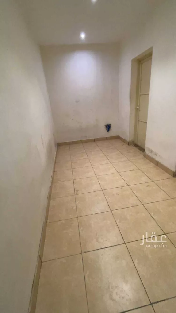 غرفة للإيجار في شارع رفيع ابن مهران ، حي مريخ ، جدة ، جدة صورة 3