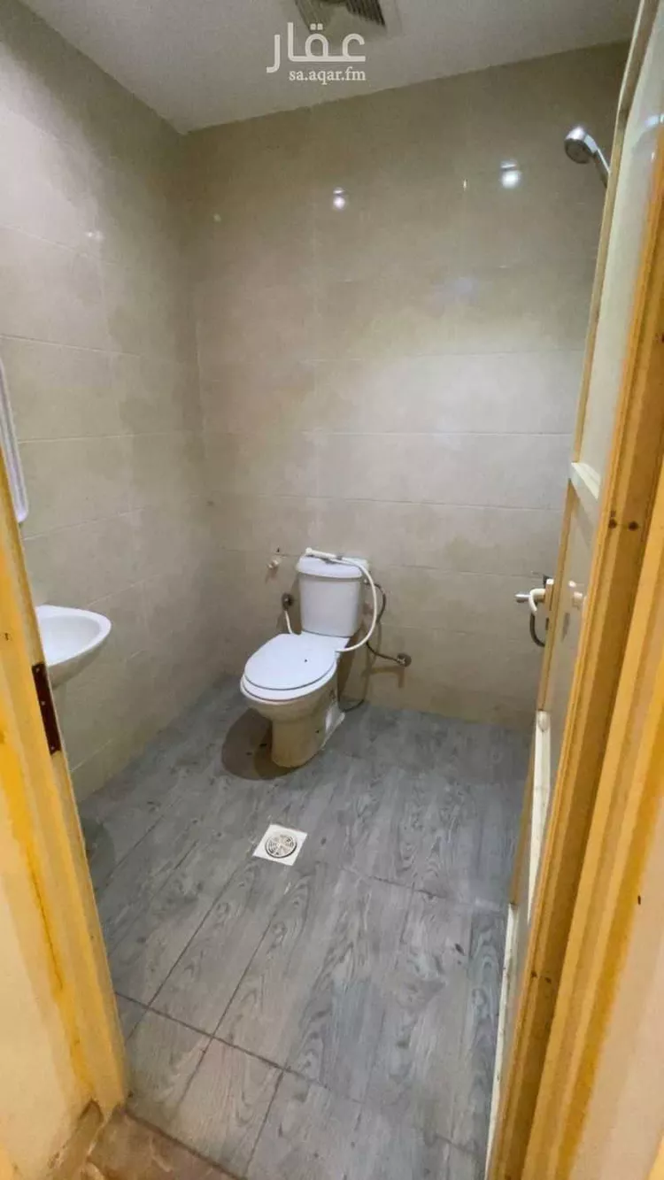 غرفة للإيجار في شارع رفيع ابن مهران ، حي مريخ ، جدة ، جدة صورة 4