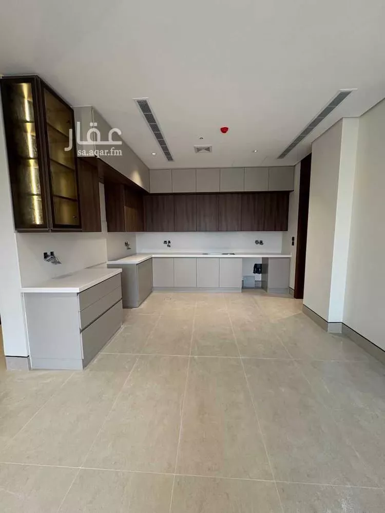 شقة للإيجار في شارع الالمعي, حي البندرية, مدينة الخبر, المنطقة الشرقية 7
