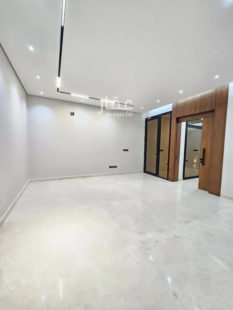 Floor for Rent in Riyadh Ar Rimal 8