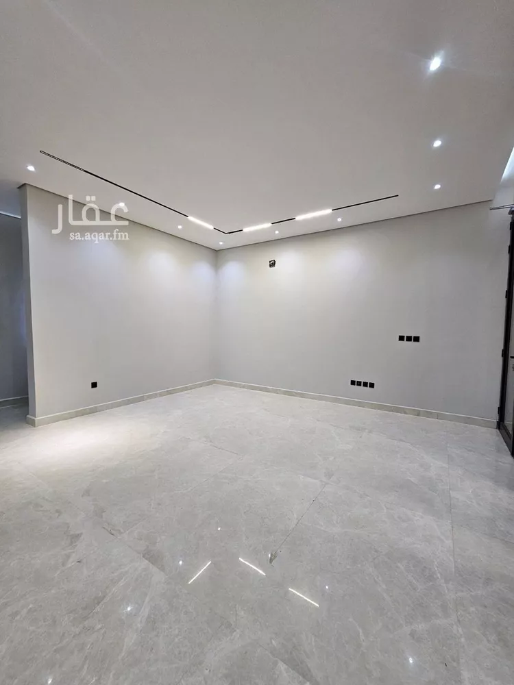 Floor for Rent in Riyadh Ar Rimal 18