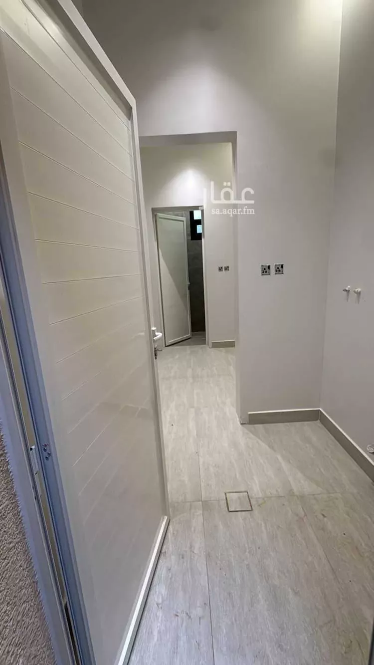 دور للبيع في شارع شارع عرض 15, حي المعيزيلة, مدينة الرياض, منطقة الرياض 10