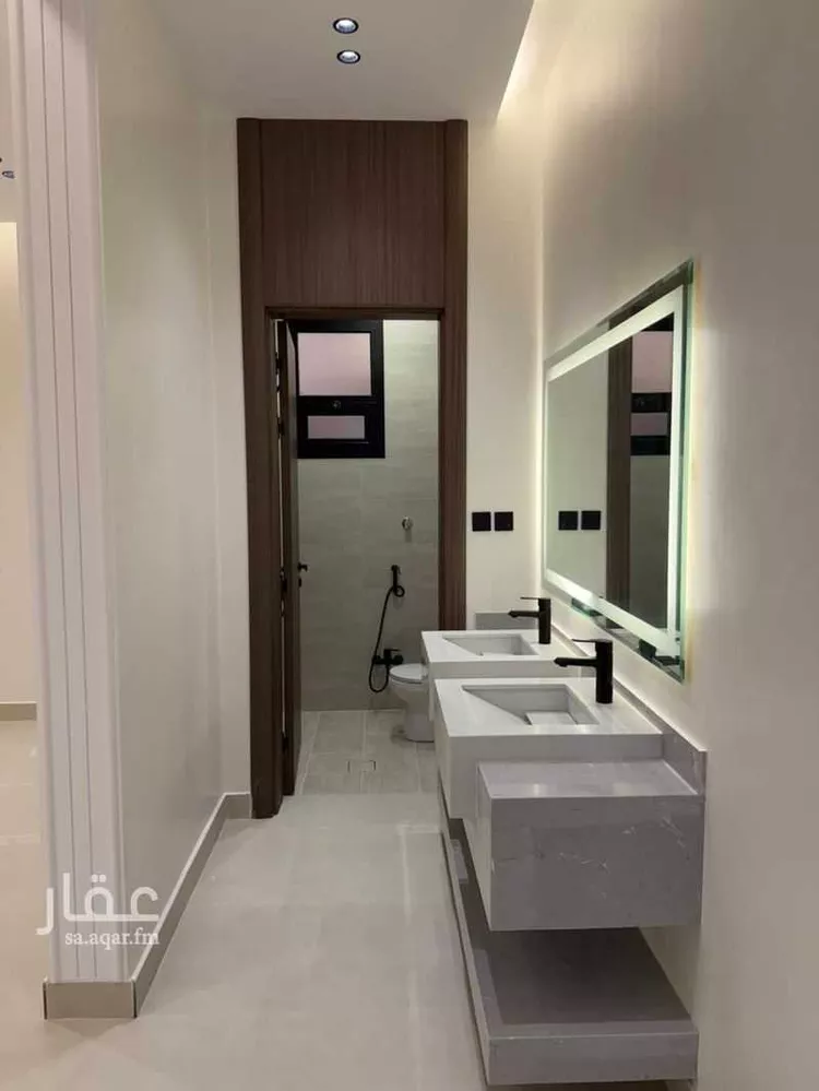 دور للبيع في شارع ابي الفتح البغدادي, حي النهضة, مدينة الرياض, منطقة الرياض 8