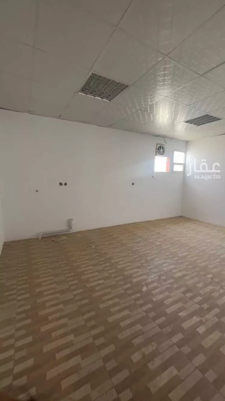دور للبيع في شارع القراة, حي العزيزية, مدينة الرياض, منطقة الرياض صورة 3