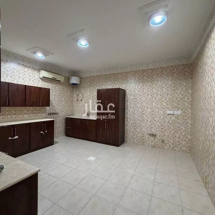 شقة للإيجار في شارع برقين, حي عرقة, مدينة الرياض, منطقة الرياض صورة 5