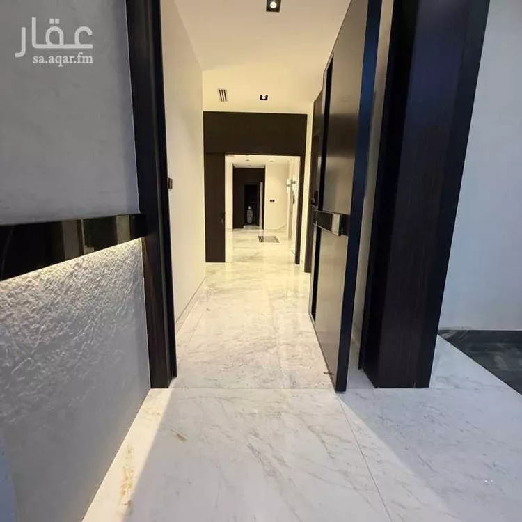 فيلا للبيع في شارع رقم 70, حي الملقا, مدينة الرياض, منطقة الرياض صورة 2