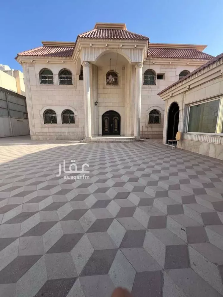 فيلا للبيع في شارع السرح, حي إشبيلية, مدينة الرياض, منطقة الرياض صورة 5