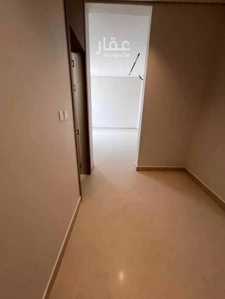 فيلا للبيع في شارع يحي ابن سحاق, حي الرمال, مدينة الرياض, منطقة الرياض 6