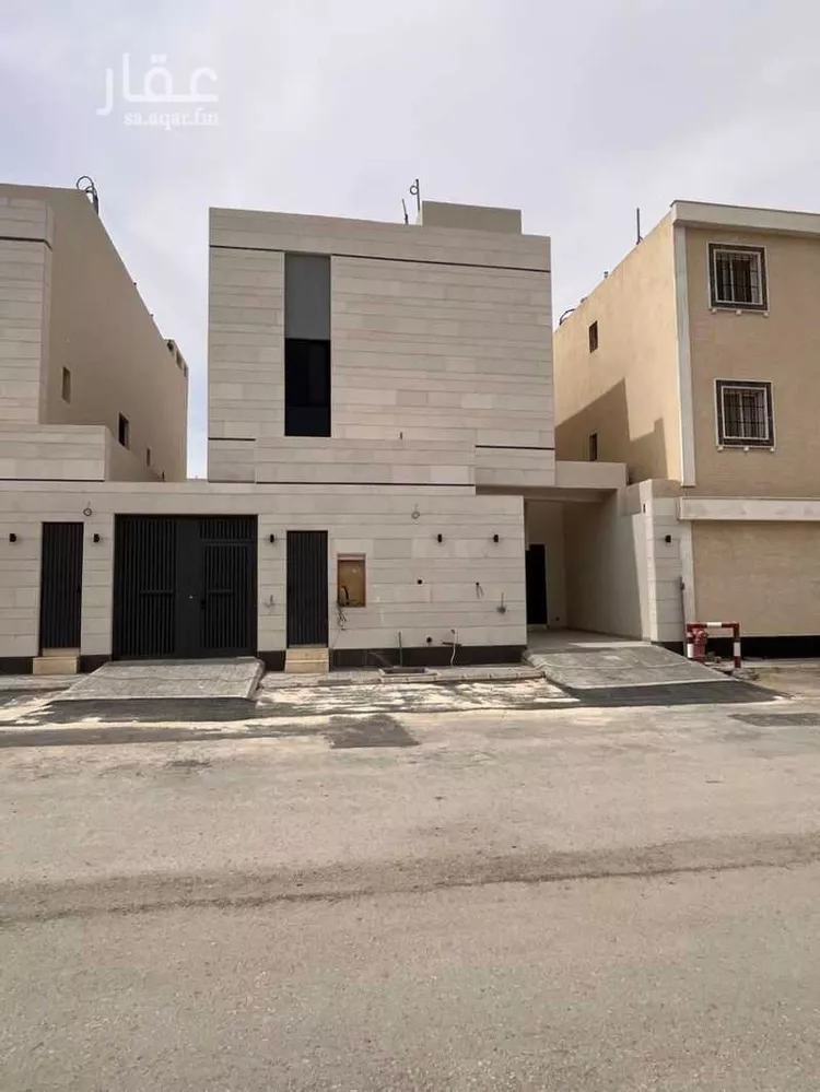 فيلا للبيع في شارع يحي ابن سحاق, حي الرمال, مدينة الرياض, منطقة الرياض