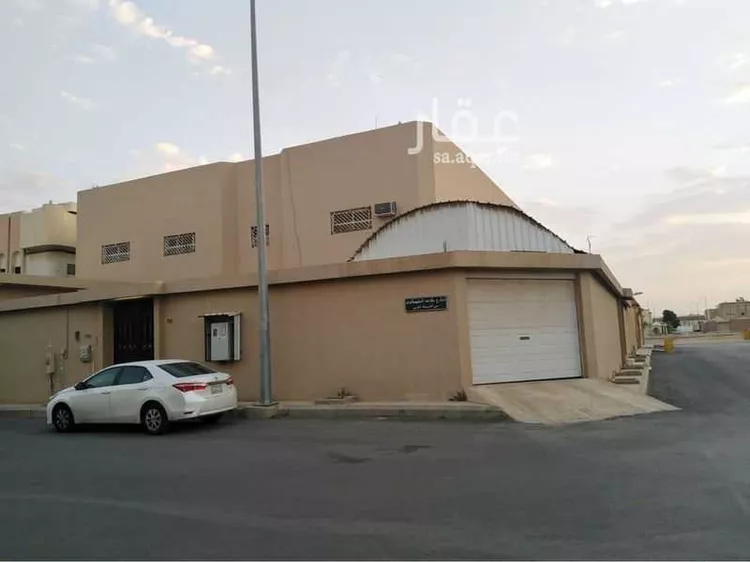 Villa for Sale in Riyadh Al Uraija Al Gharbiyah