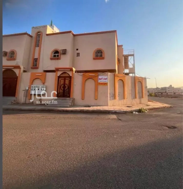 عمارة للبيع في شارع عبيد التميمي, حي الدفاع, مدينة المدينه المنوره, منطقة المدينة المنورة صورة 2