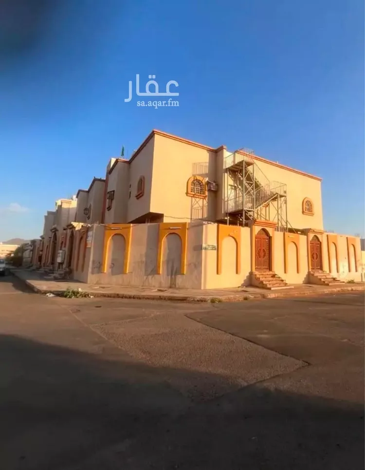 عمارة للبيع في شارع عبيد التميمي, حي الدفاع, مدينة المدينه المنوره, منطقة المدينة المنورة صورة 4