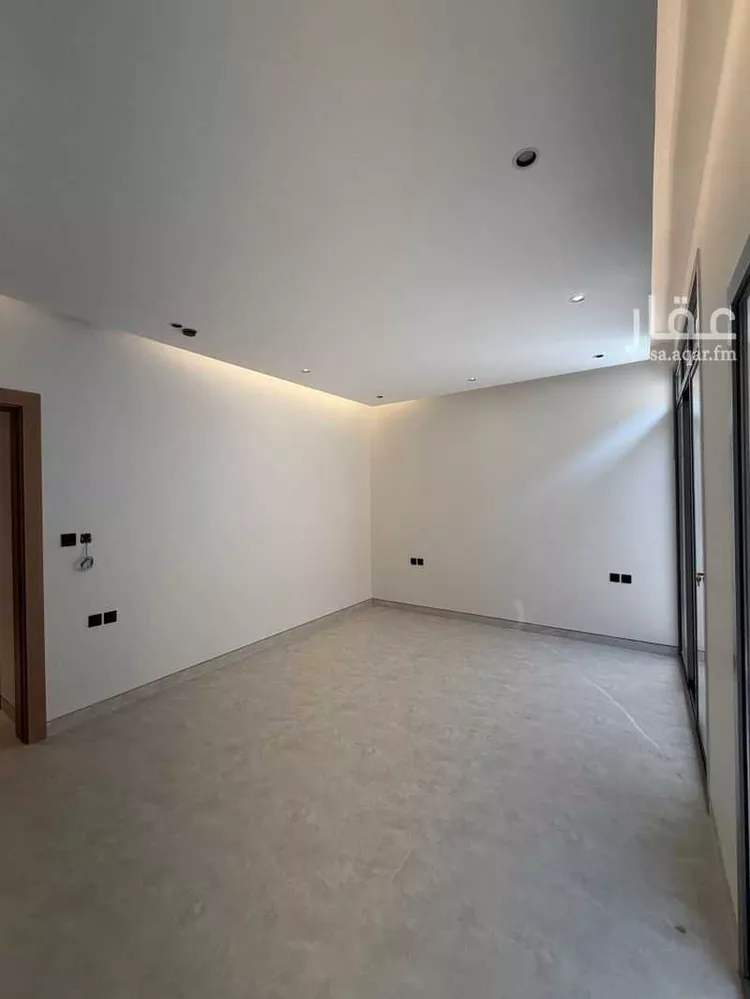 Floor for Sale in Riyadh Al Qirawan 6
