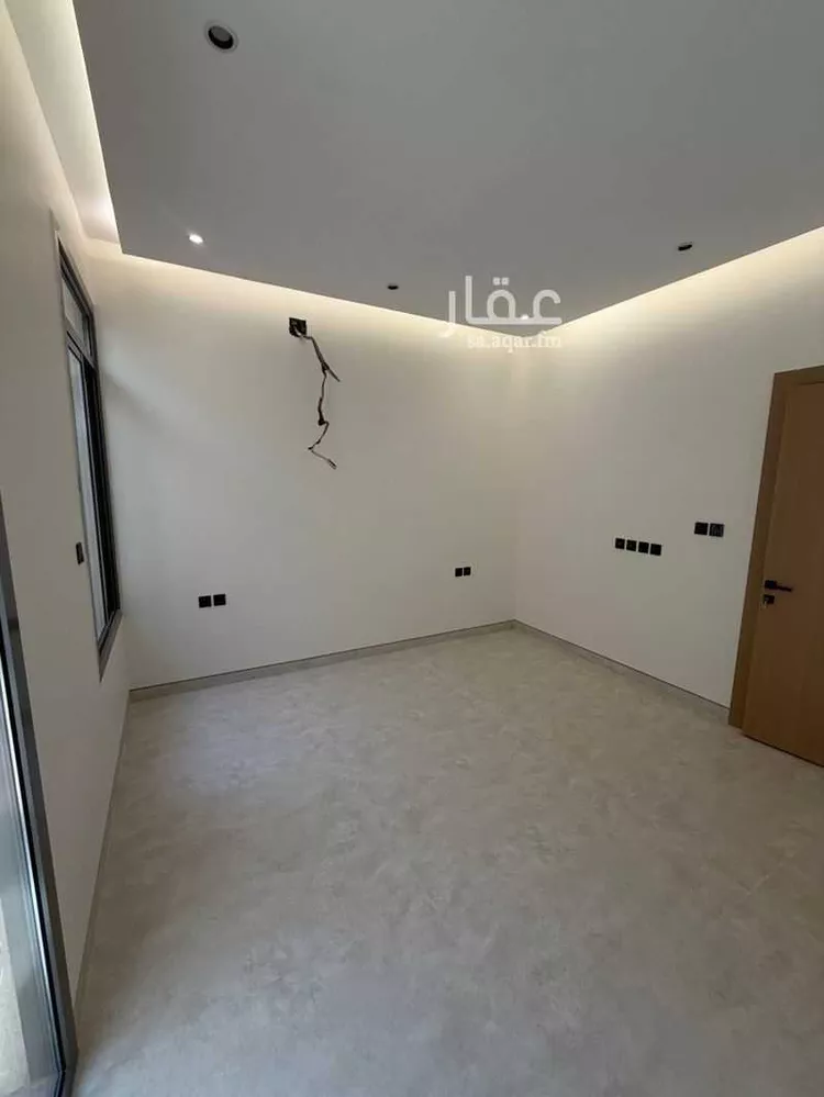 Floor for Sale in Riyadh Al Qirawan 7
