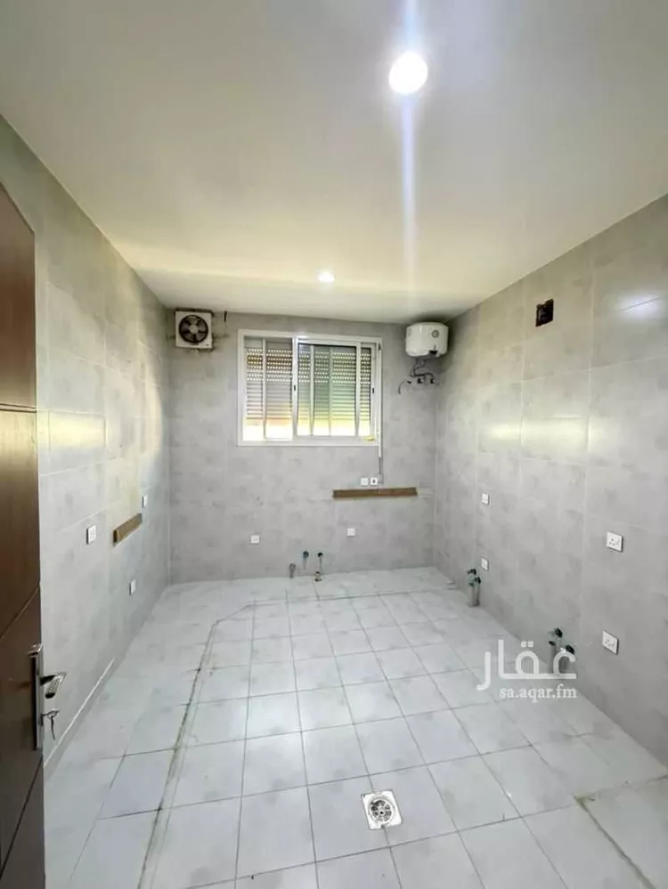 شقة للإيجار في شارع الوديان, حي إشبيلية, مدينة الرياض, منطقة الرياض 10