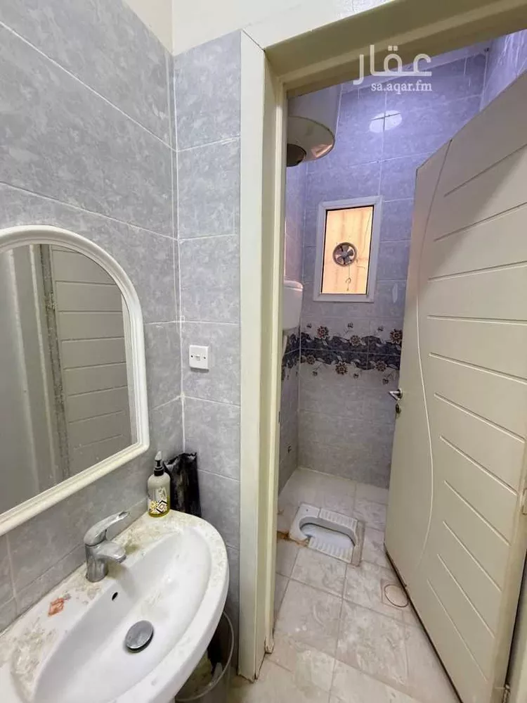 شقة للإيجار في شارع عبدالعزيز العبادي, حي الرمال, مدينة الرياض, منطقة الرياض 8