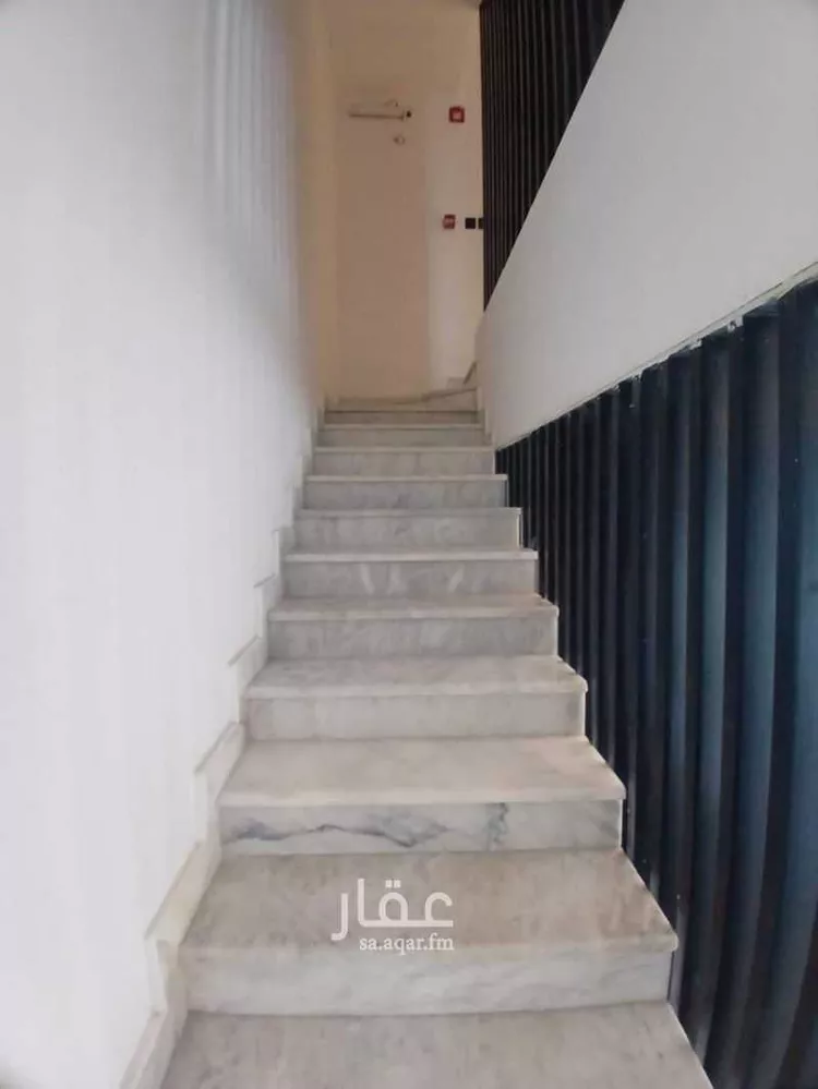 فيلا للإيجار في شارع عبدالله بن حبان, حي الرمال, مدينة الرياض, منطقة الرياض 13