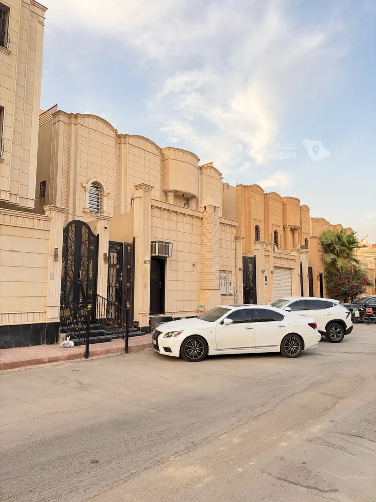 فيلا للبيع في شارع الرديفة, حي إشبيلية, مدينة الرياض, منطقة الرياض صورة 3