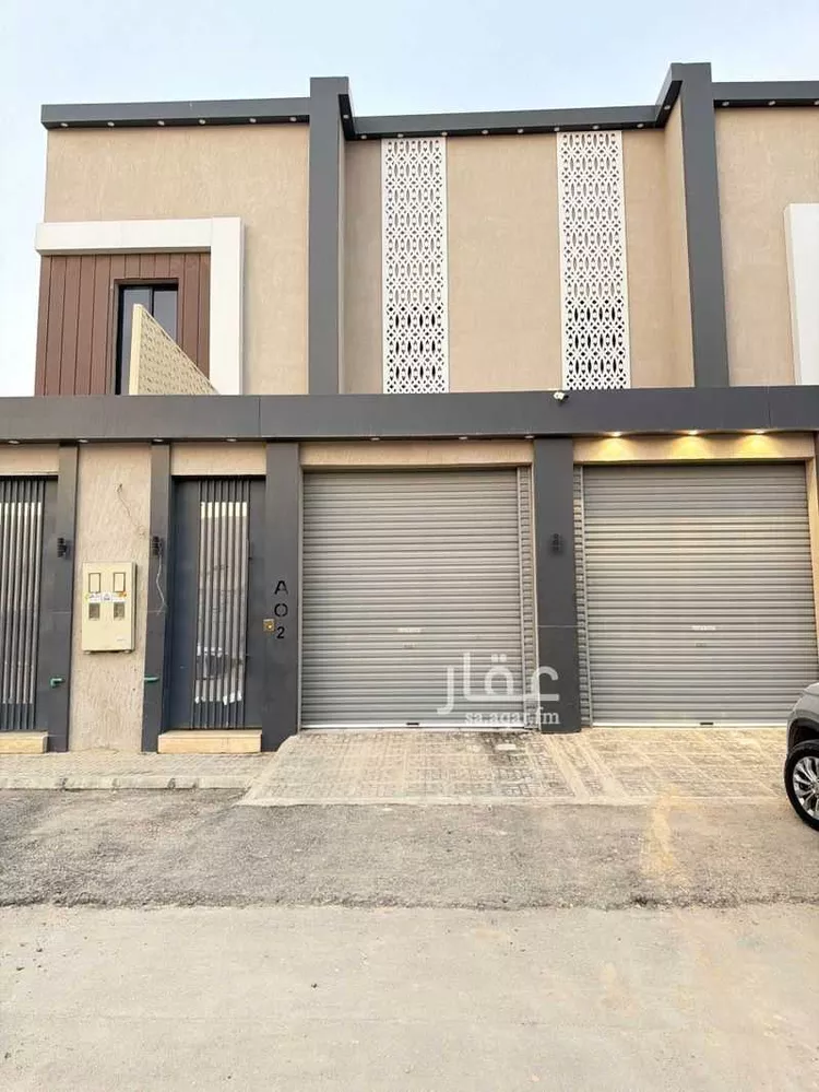 دور للبيع في شارع شارع, حي الجنادرية, مدينة الرياض, منطقة الرياض 9
