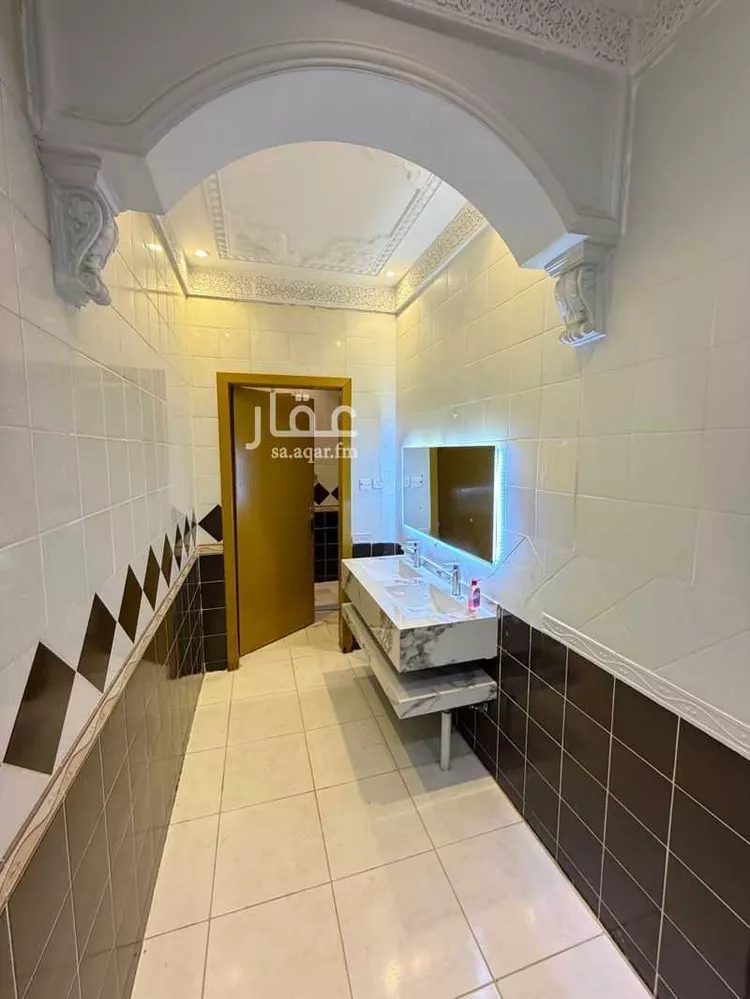 Floor for Rent in Riyadh Al Yarmouk صورة 3