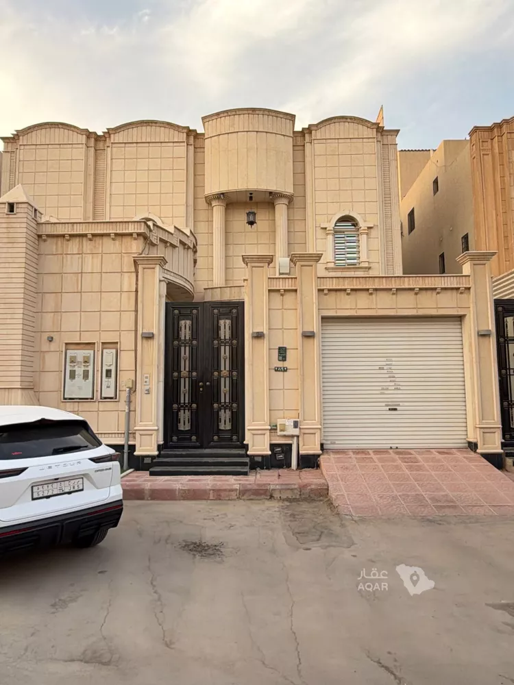 فيلا للبيع في شارع الرديفة, حي إشبيلية, مدينة الرياض, منطقة الرياض