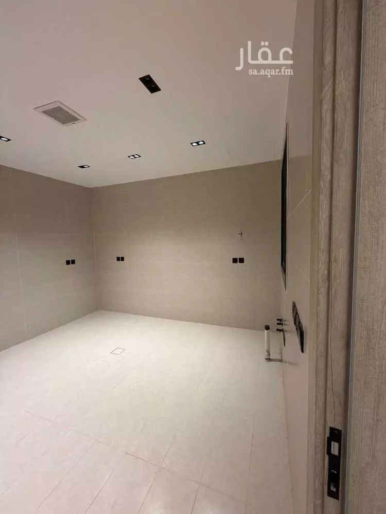 دور للبيع في شارع الصياد, حي الخليج, مدينة الرياض, منطقة الرياض صورة 5