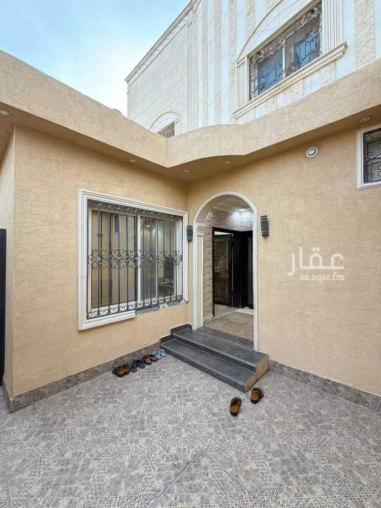 فيلا للبيع في شارع الطارفة, حي إشبيلية, مدينة الرياض, منطقة الرياض صورة 5