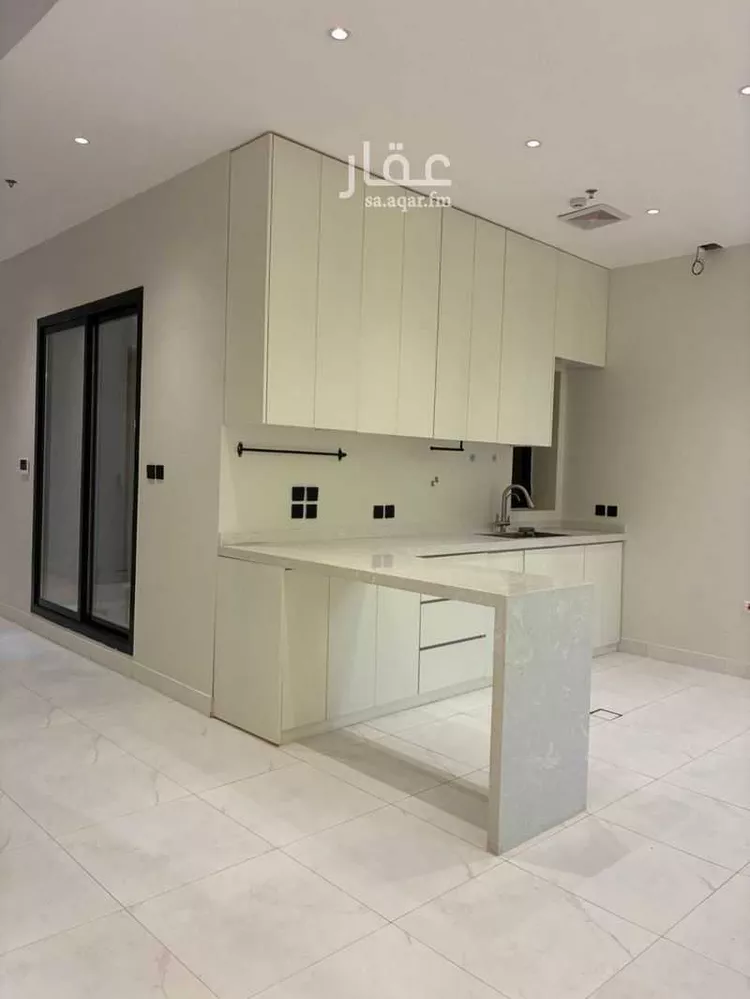 فيلا للإيجار في شارع جبل اللوز, حي الرمال, مدينة الرياض, منطقة الرياض صورة 3