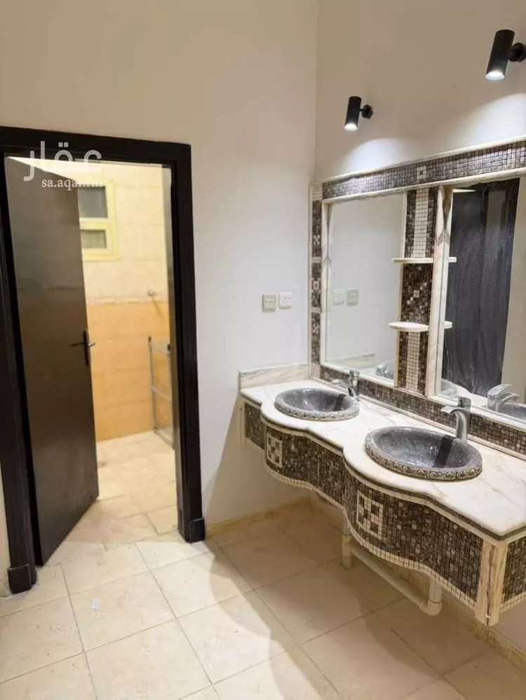 Floor for Rent in Riyadh Al Qadisiyah صورة 4